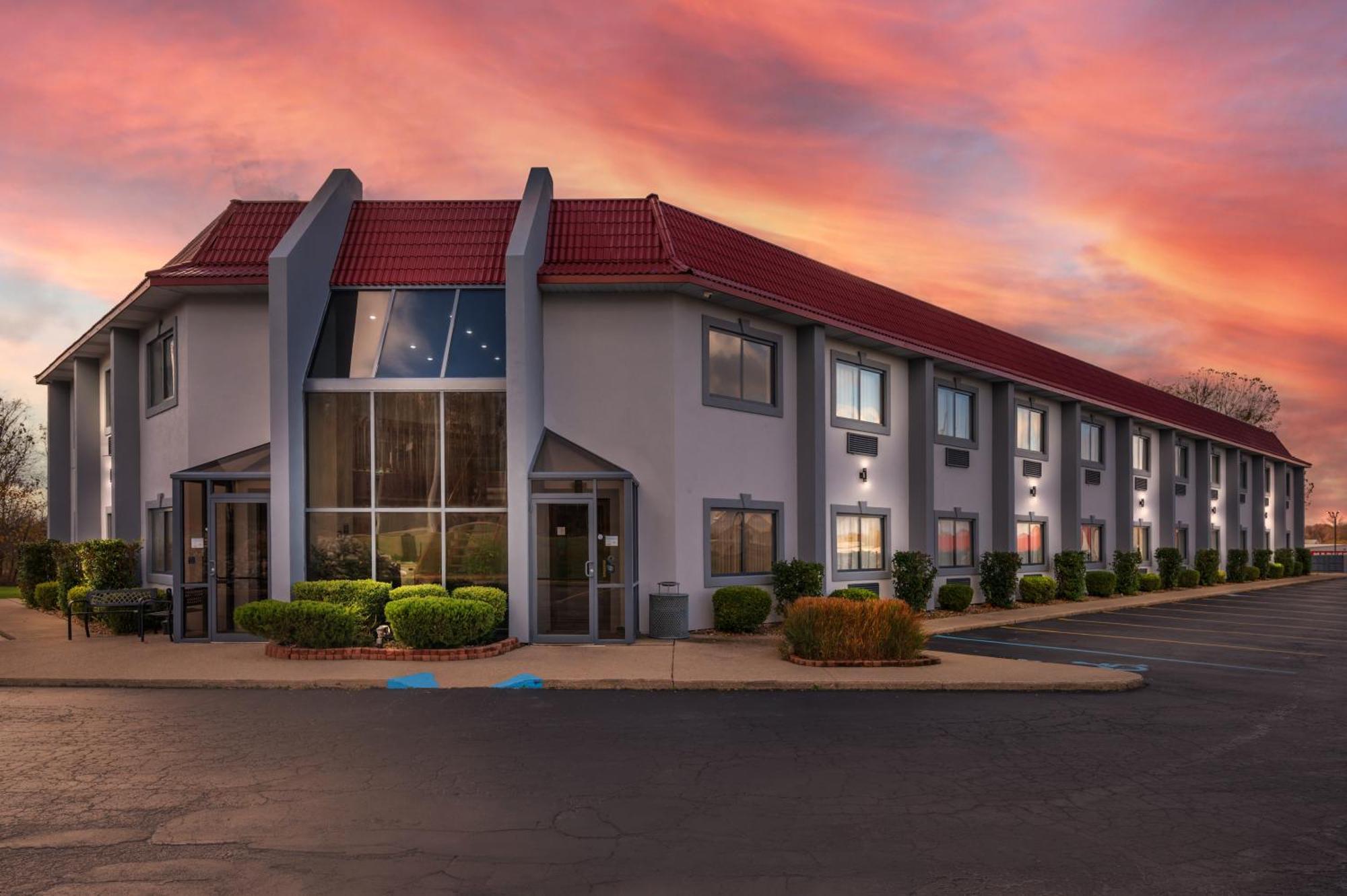 Red Roof Inn Greencastle South - Cloverdale エクステリア 写真