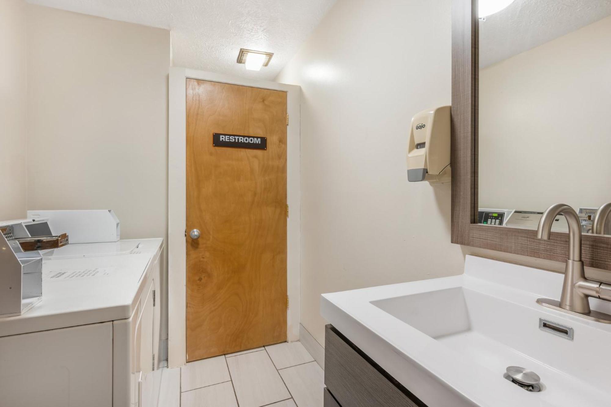 Red Roof Inn Greencastle South - Cloverdale エクステリア 写真