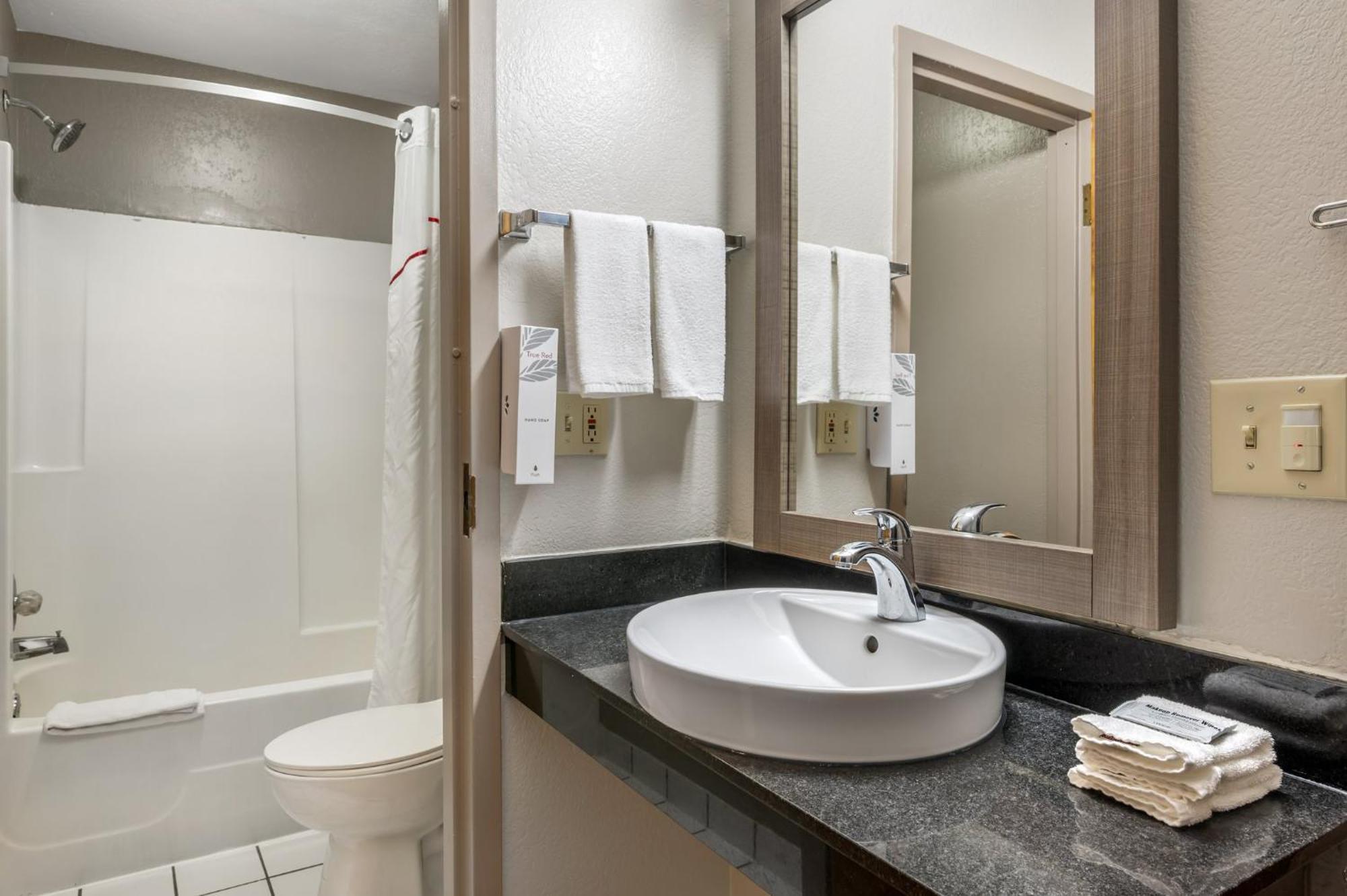 Red Roof Inn Greencastle South - Cloverdale エクステリア 写真